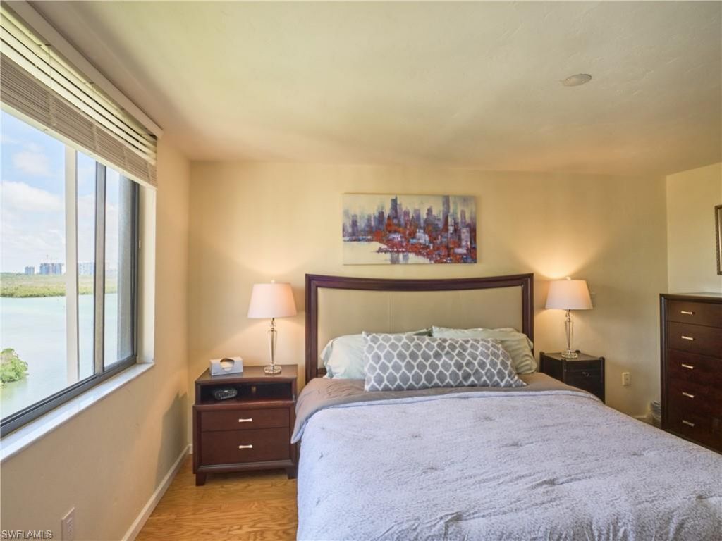 17 Bluebill Ave, Unit 901, Naples, FL 34108 Photo