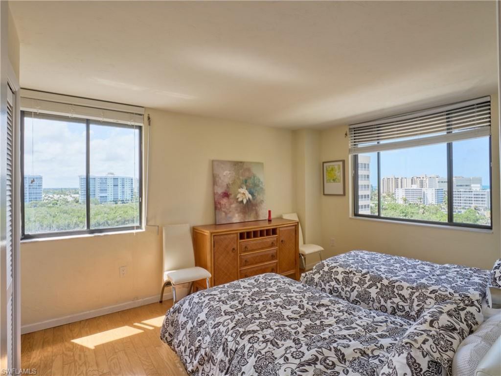 17 Bluebill Ave, Unit 901, Naples, FL 34108 Photo