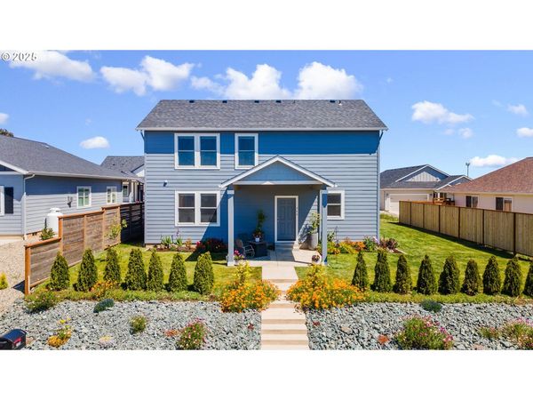 764 SEACREST DR, Bandon, OR 97411