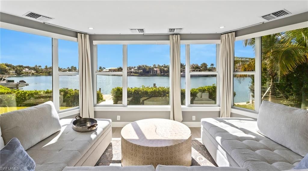 440 Kings Town Dr, Naples, FL 34102 Photo