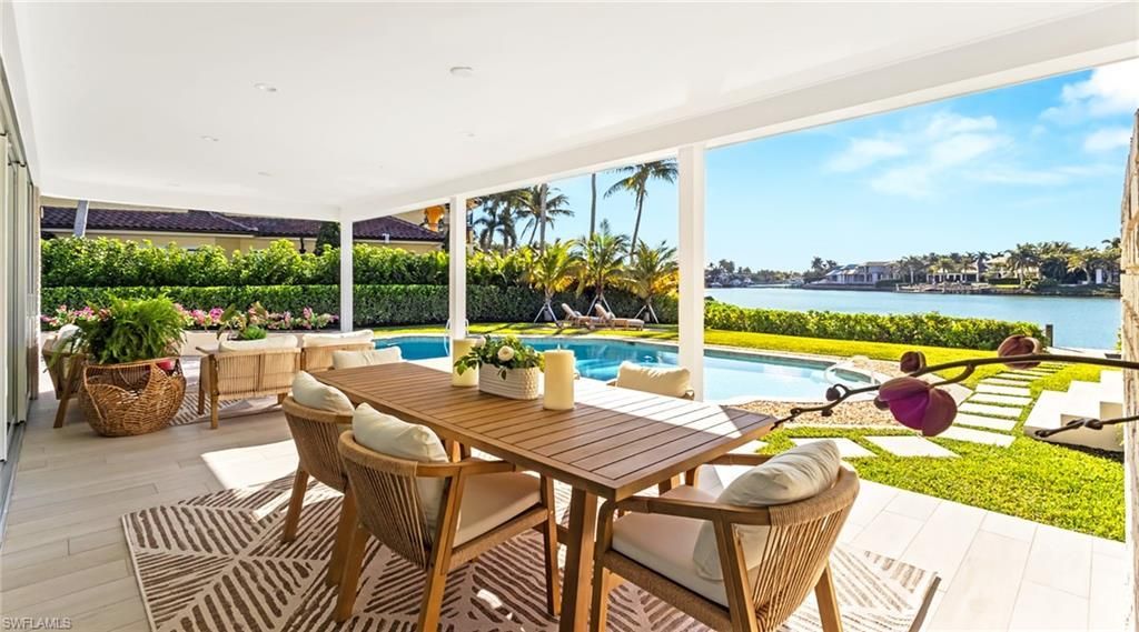 440 Kings Town Dr, Naples, FL 34102 Photo