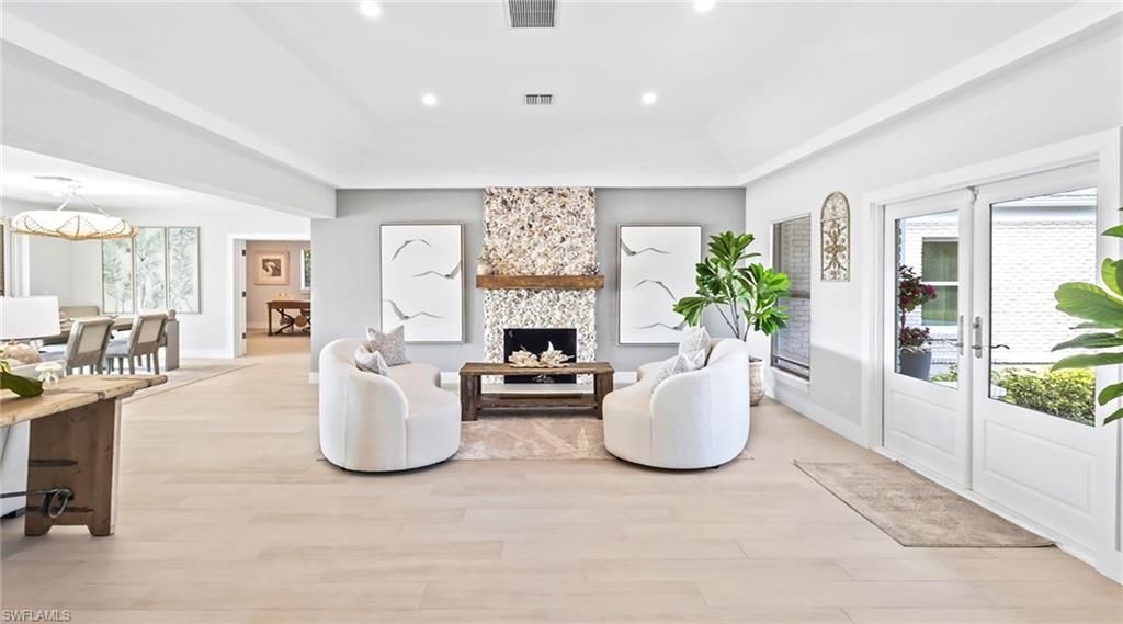 440 Kings Town Dr, Naples, FL 34102 Photo