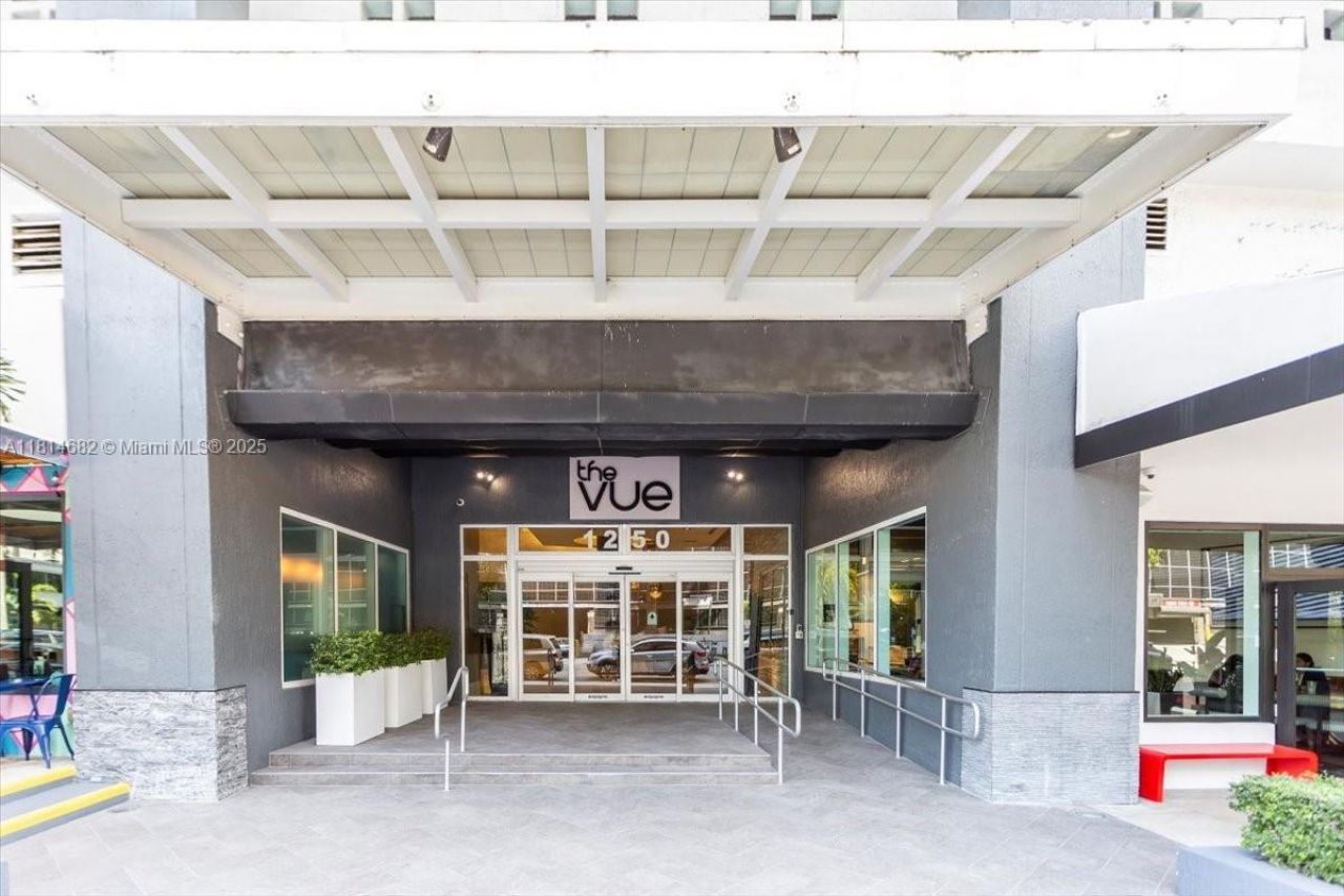 1250 S Miami Ave, Unit 2208, Miami, FL 33130 Photo