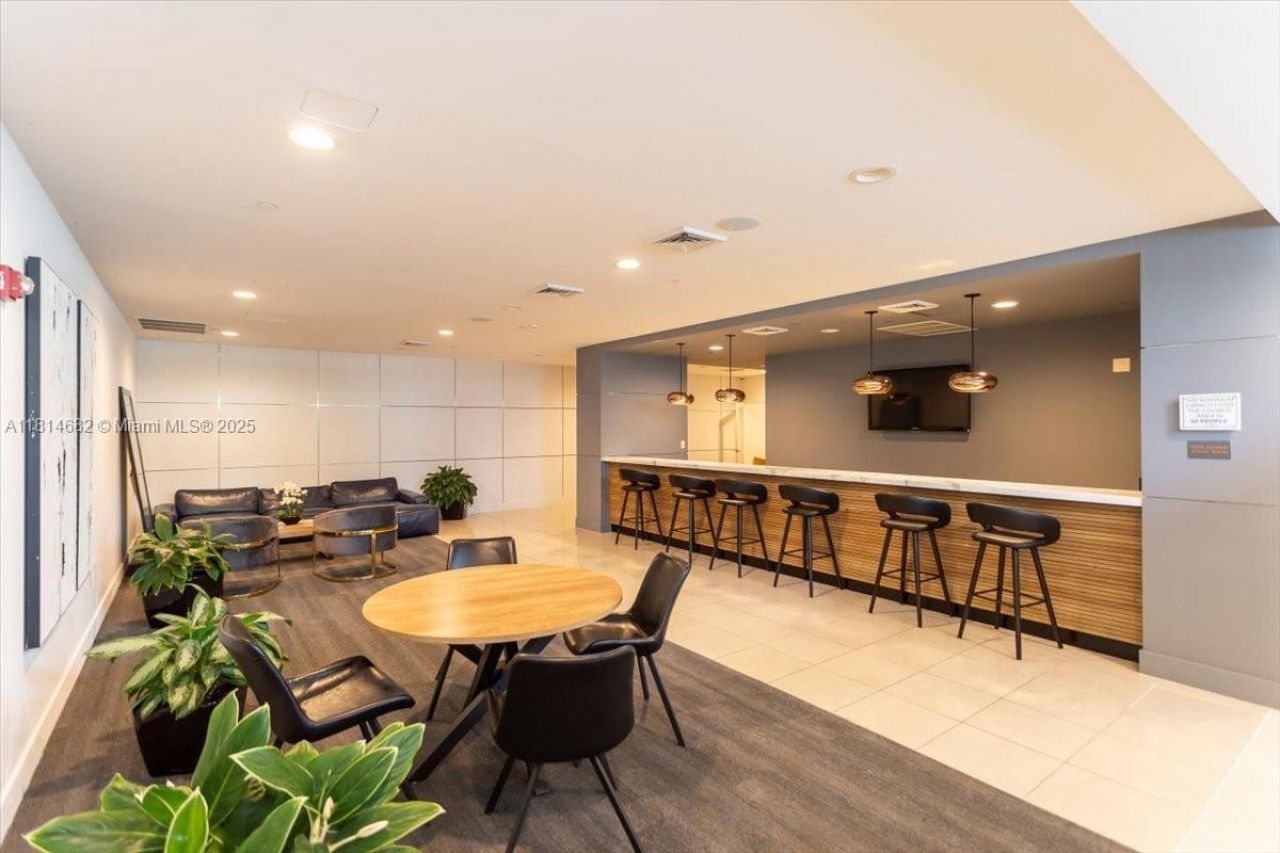 1250 S Miami Ave, Unit 2208, Miami, FL 33130 Photo