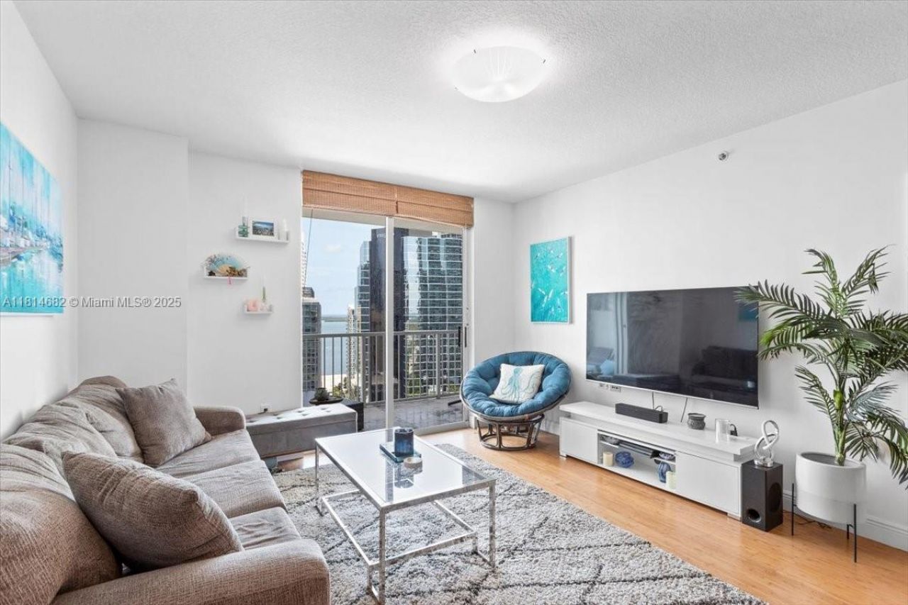 1250 S Miami Ave, Unit 2208, Miami, FL 33130 Photo