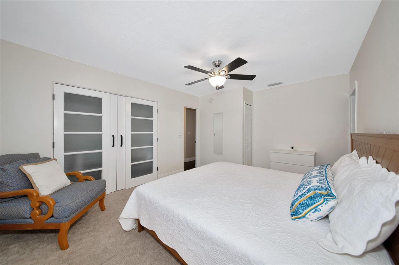 2363 Milford Circle, Sarasota, FL 34239 Photo