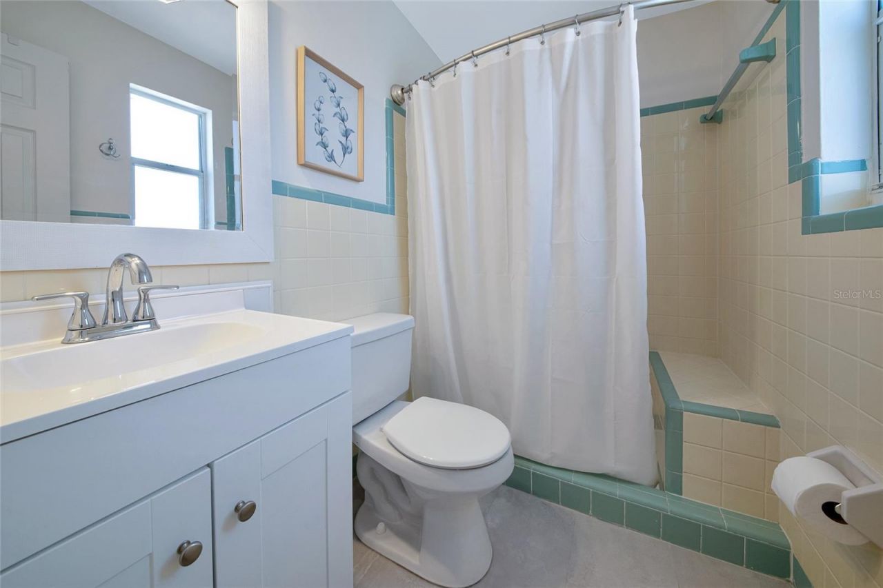 2363 Milford Circle, Sarasota, FL 34239 Photo