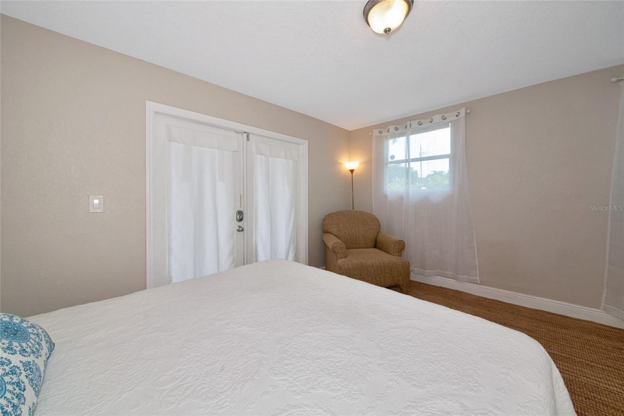 2363 Milford Circle, Sarasota, FL 34239 Photo