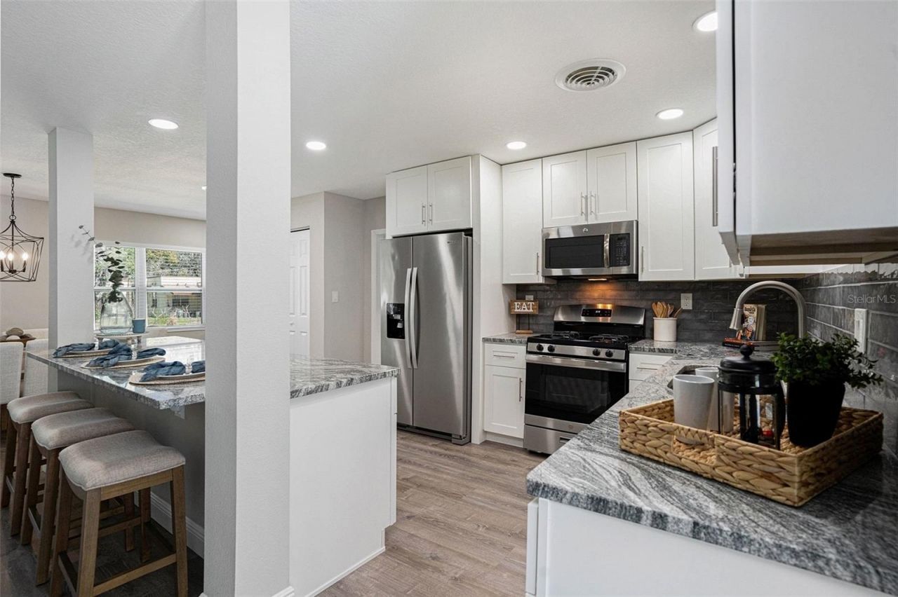 415 Mission Hills Avenue, Temple Terrace, FL 33617 Photo