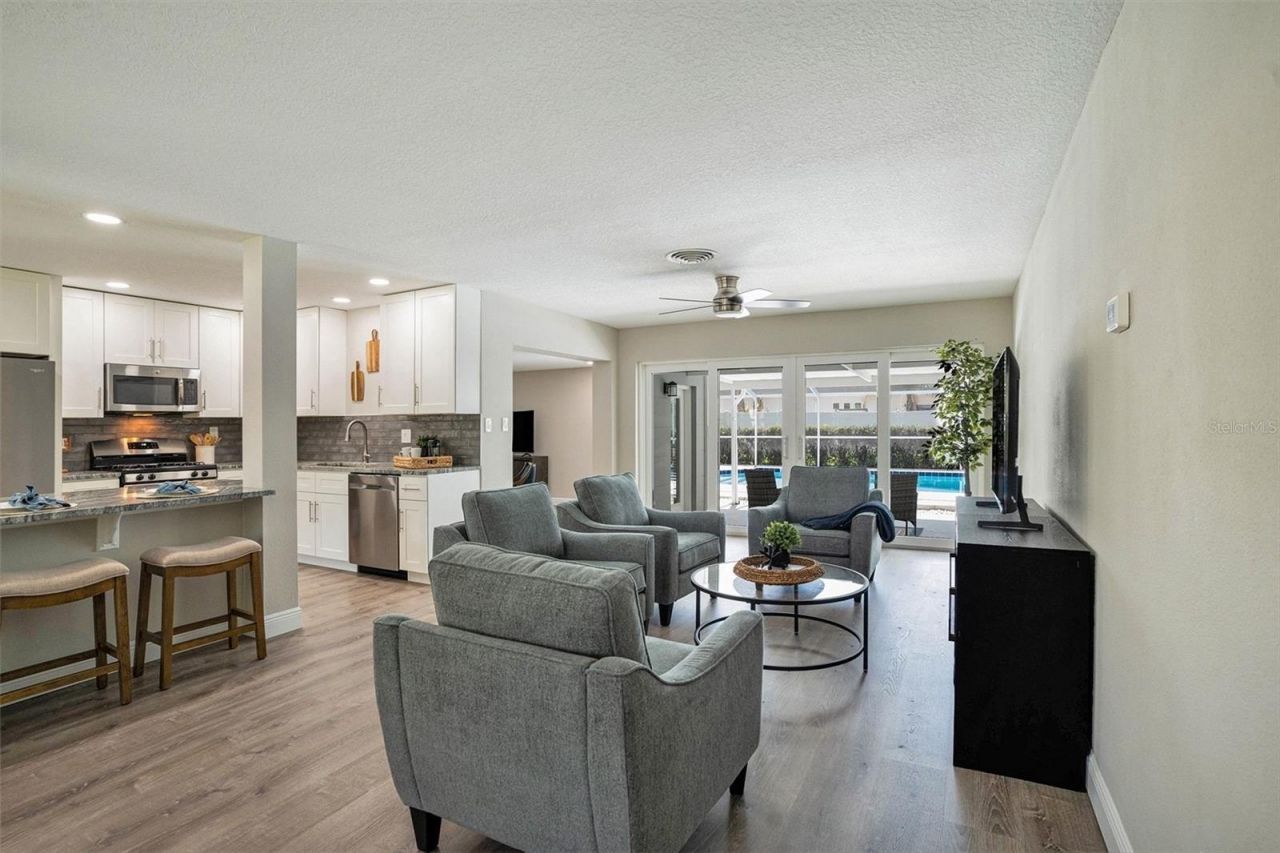 415 Mission Hills Avenue, Temple Terrace, FL 33617 Photo