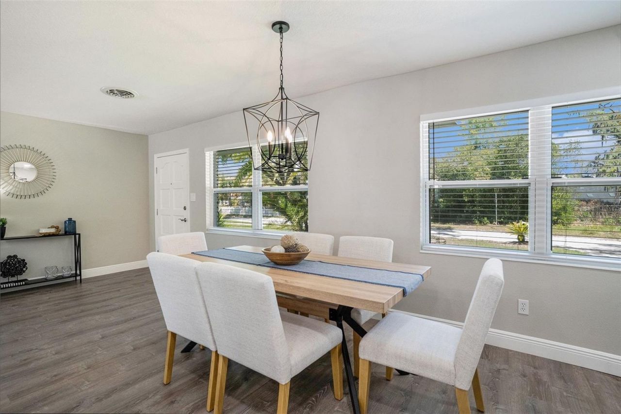 415 Mission Hills Avenue, Temple Terrace, FL 33617 Photo