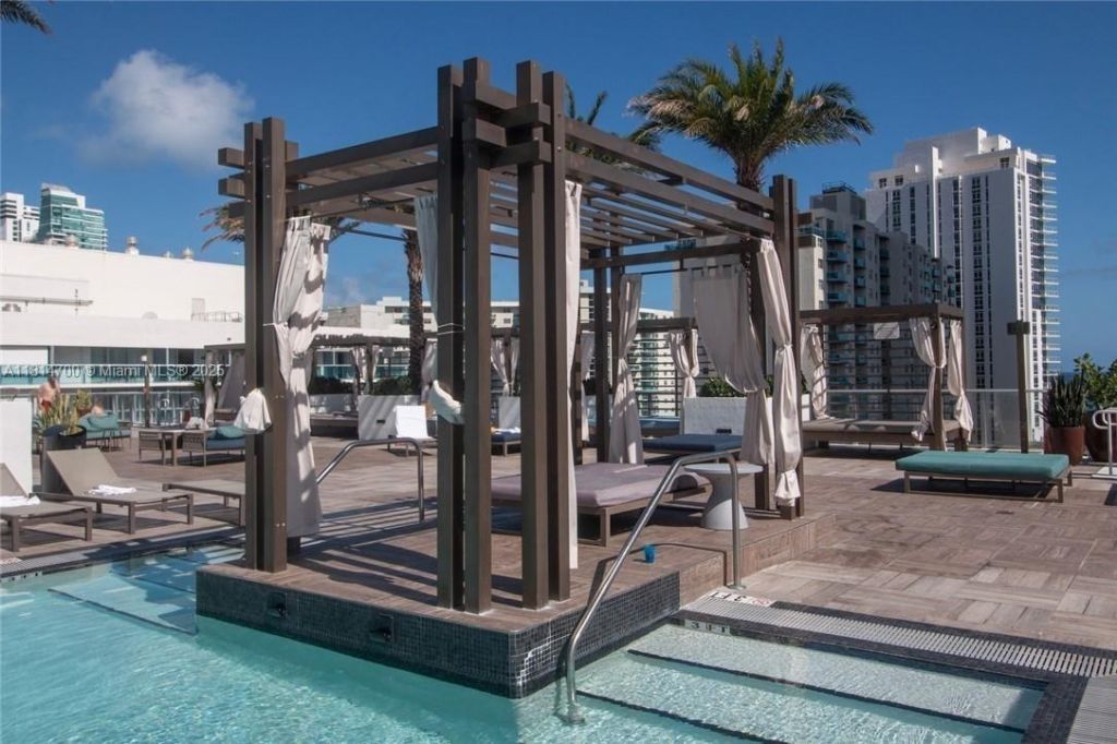 4010 S Ocean Dr, Unit R1905, Hollywood, FL 33019 Photo