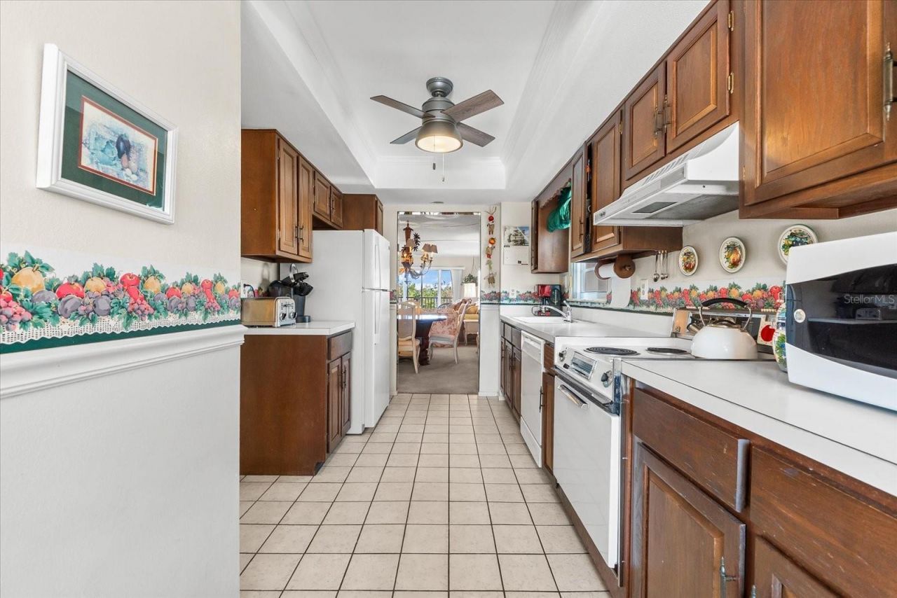 5600 Beach Way Drive, Unit 201, Sarasota, FL 34242 Photo