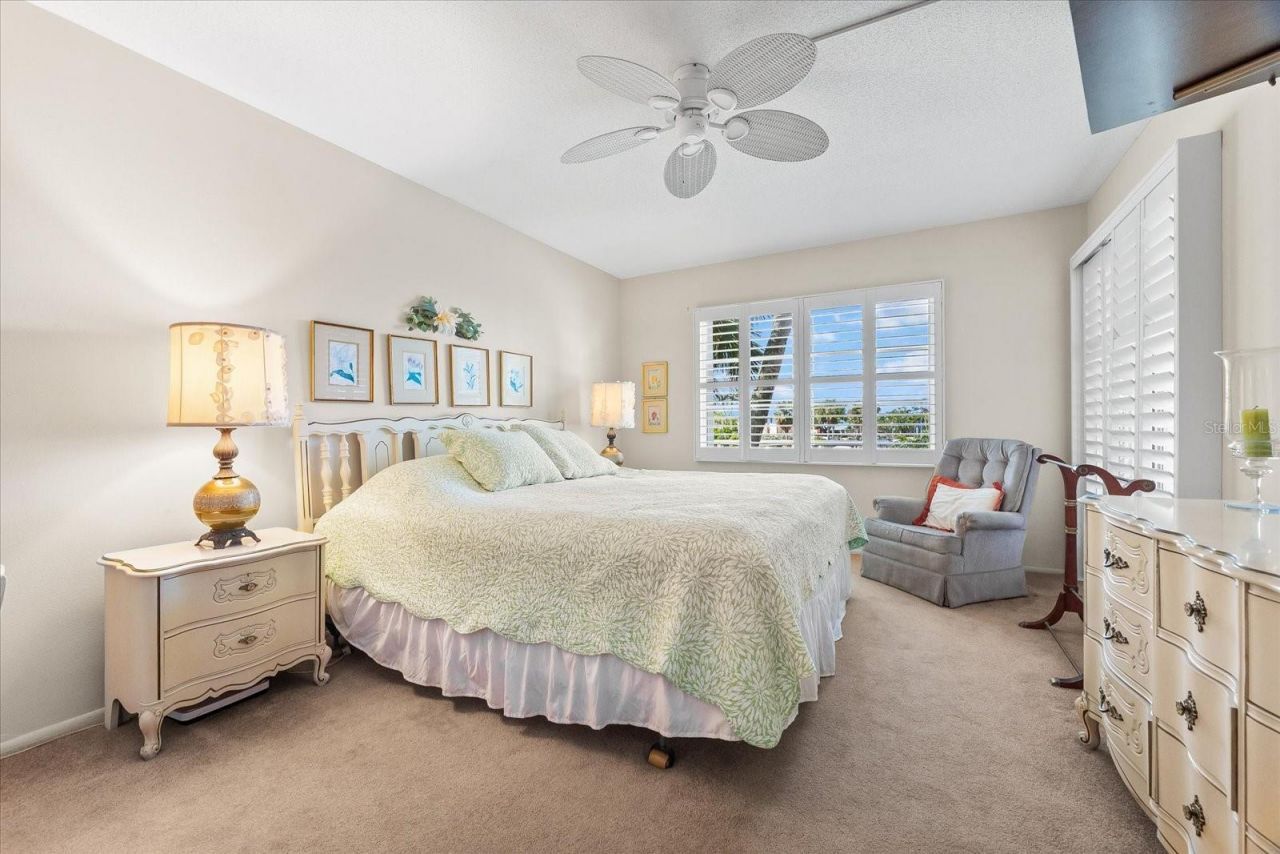 5600 Beach Way Drive, Unit 201, Sarasota, FL 34242 Photo
