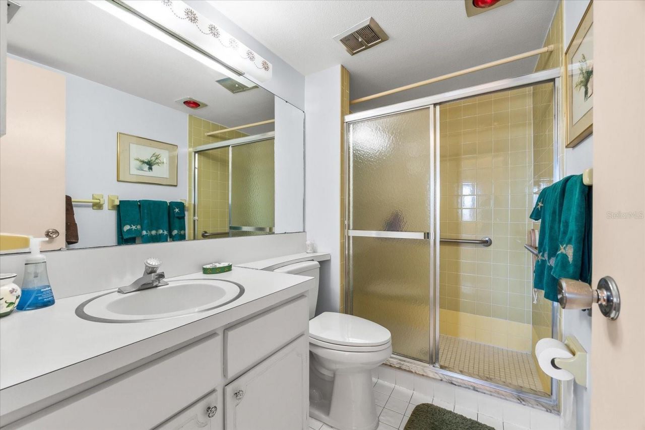 5600 Beach Way Drive, Unit 201, Sarasota, FL 34242 Photo