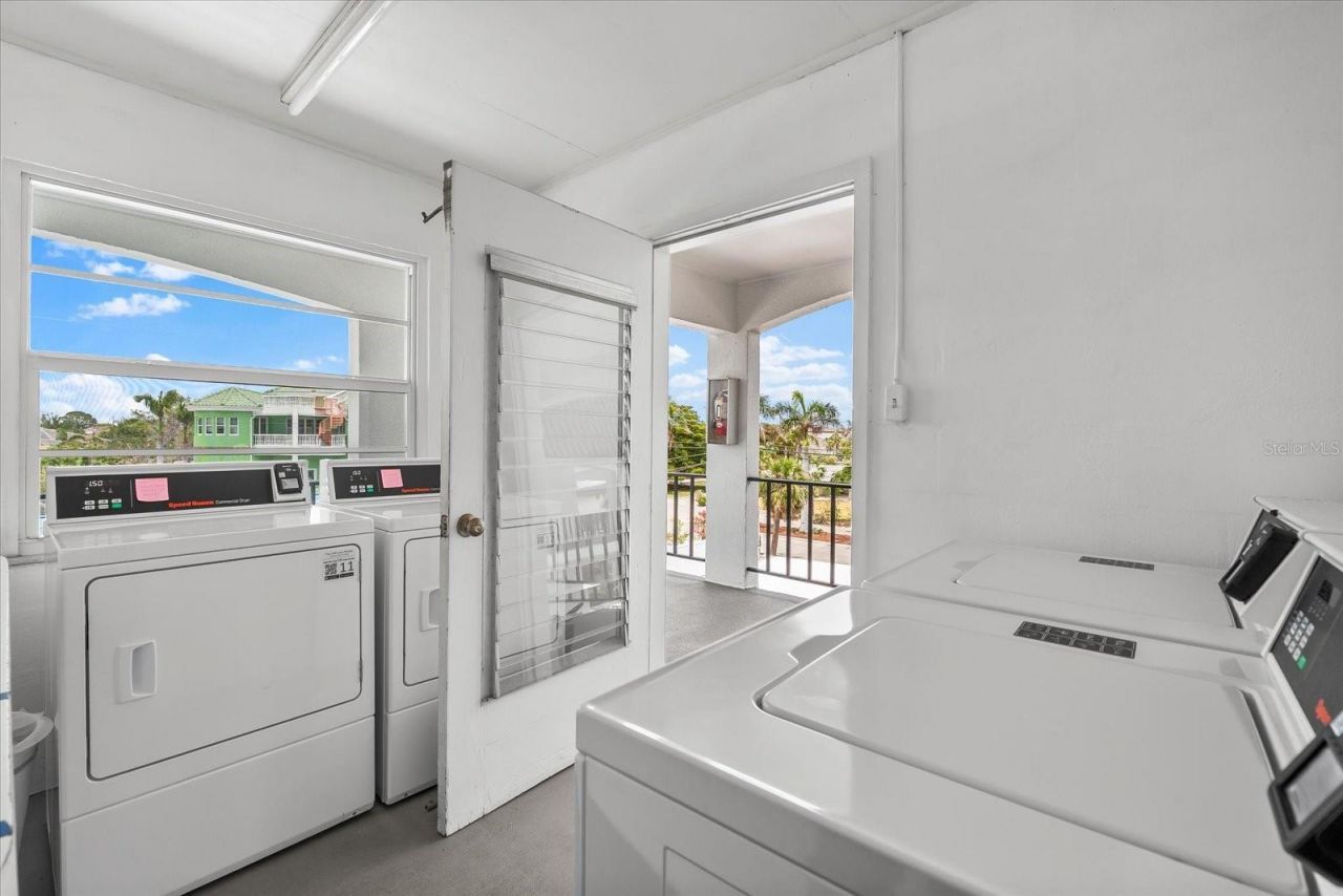 5600 Beach Way Drive, Unit 201, Sarasota, FL 34242 Photo