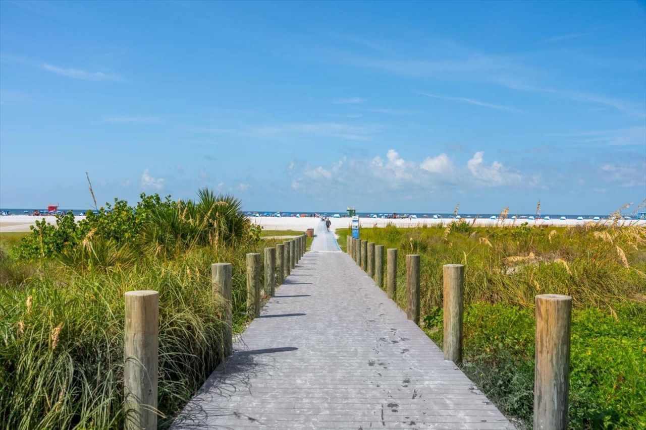 5600 Beach Way Drive, Unit 201, Sarasota, FL 34242 Photo