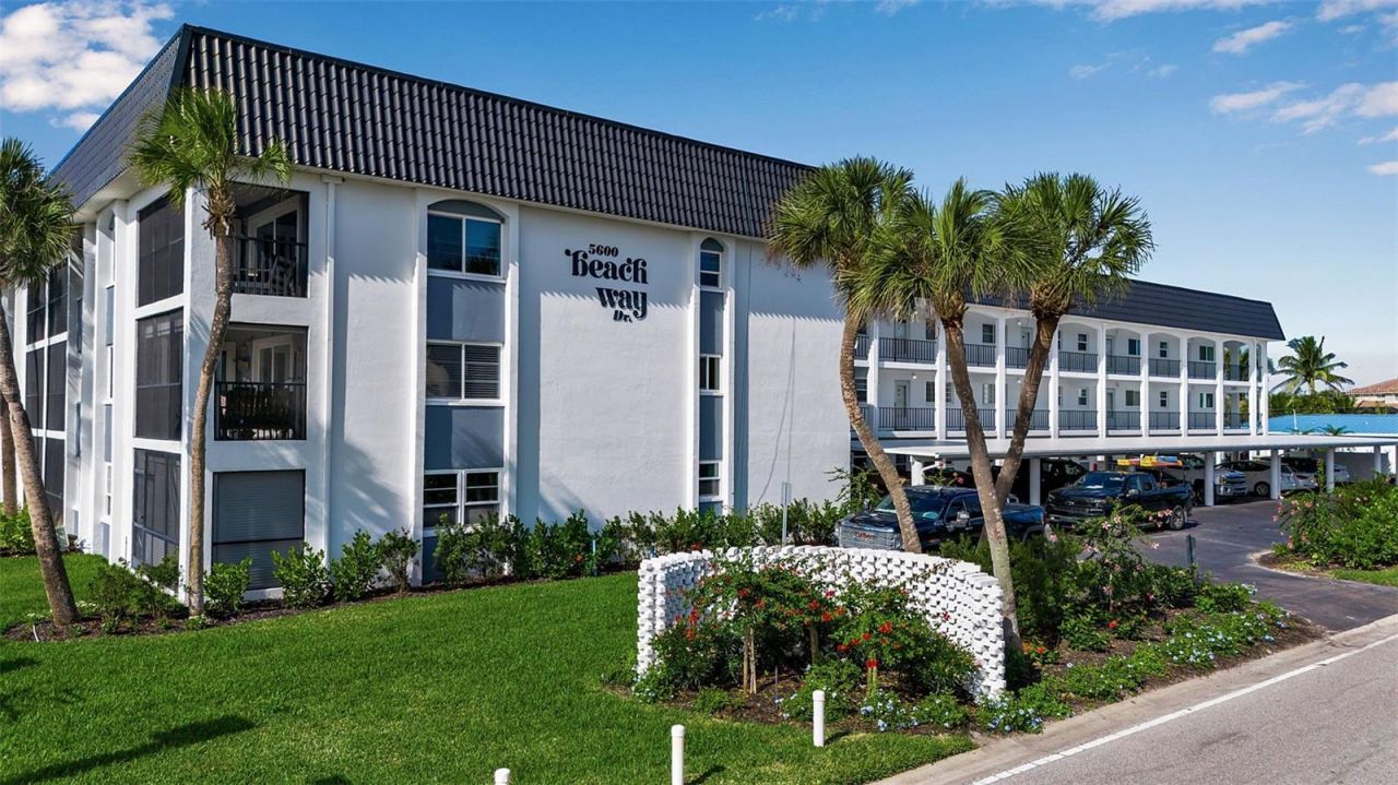 5600 Beach Way Drive, Unit 201, Sarasota, FL 34242 Photo