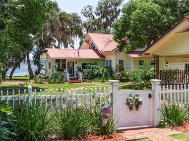 561 SE LAKEVIEW DRIVE, KEYSTONE HEIGHTS, FL 32656