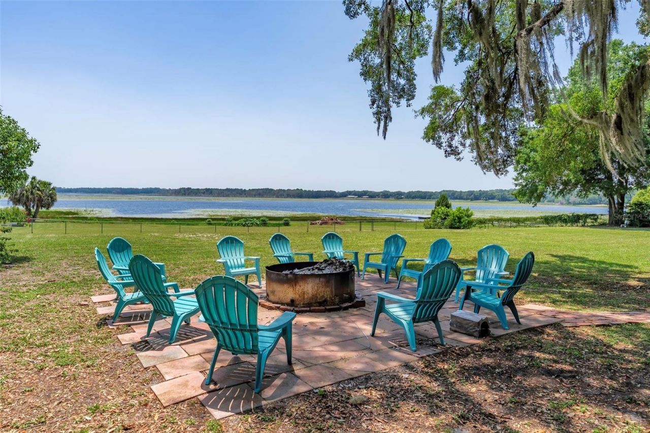 561 SE Lakeview Drive, Keystone Heights, FL 32656 Photo