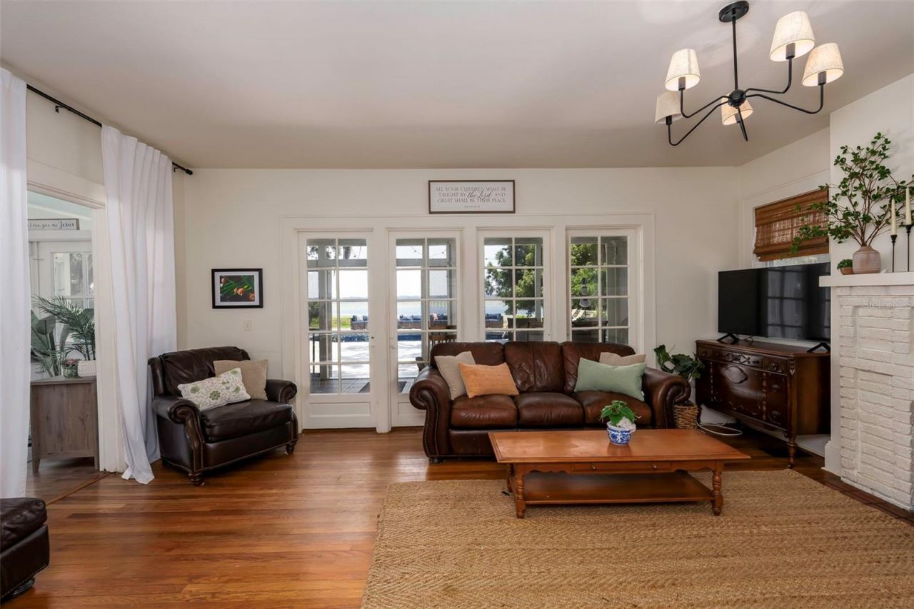 561 SE Lakeview Drive, Keystone Heights, FL 32656 Photo