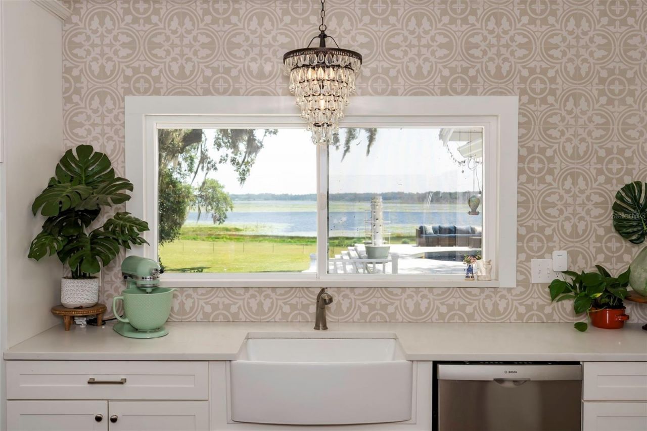 561 SE Lakeview Drive, Keystone Heights, FL 32656 Photo