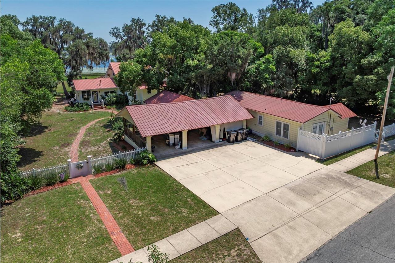 561 SE Lakeview Drive, Keystone Heights, FL 32656 Photo