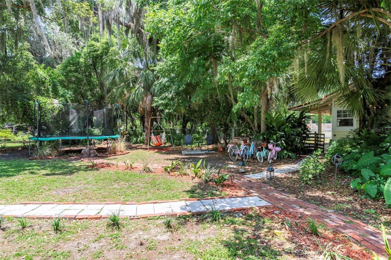 561 SE Lakeview Drive, Keystone Heights, FL 32656 Photo