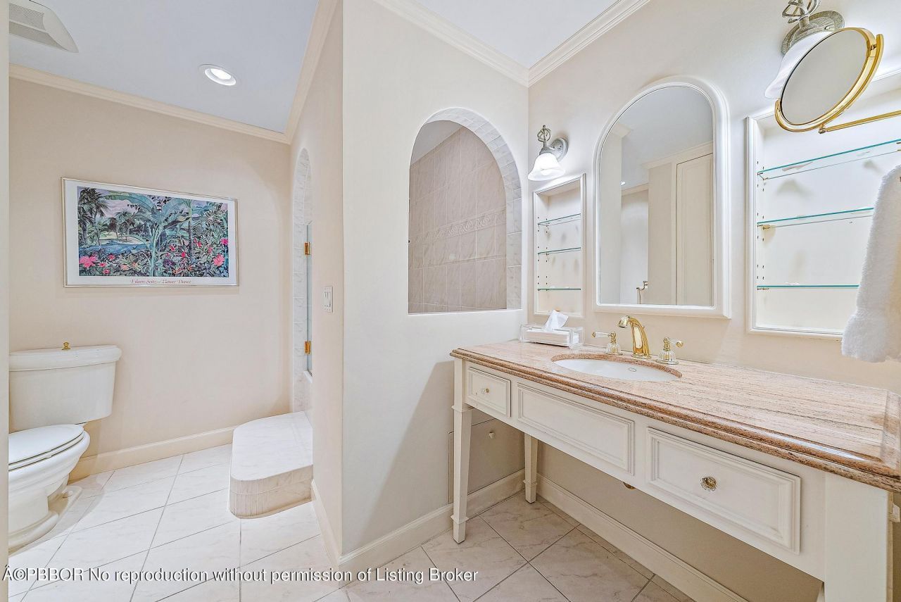 2160 Ibis Isle Road, Unit 9, Palm Beach, FL 33480 Photo