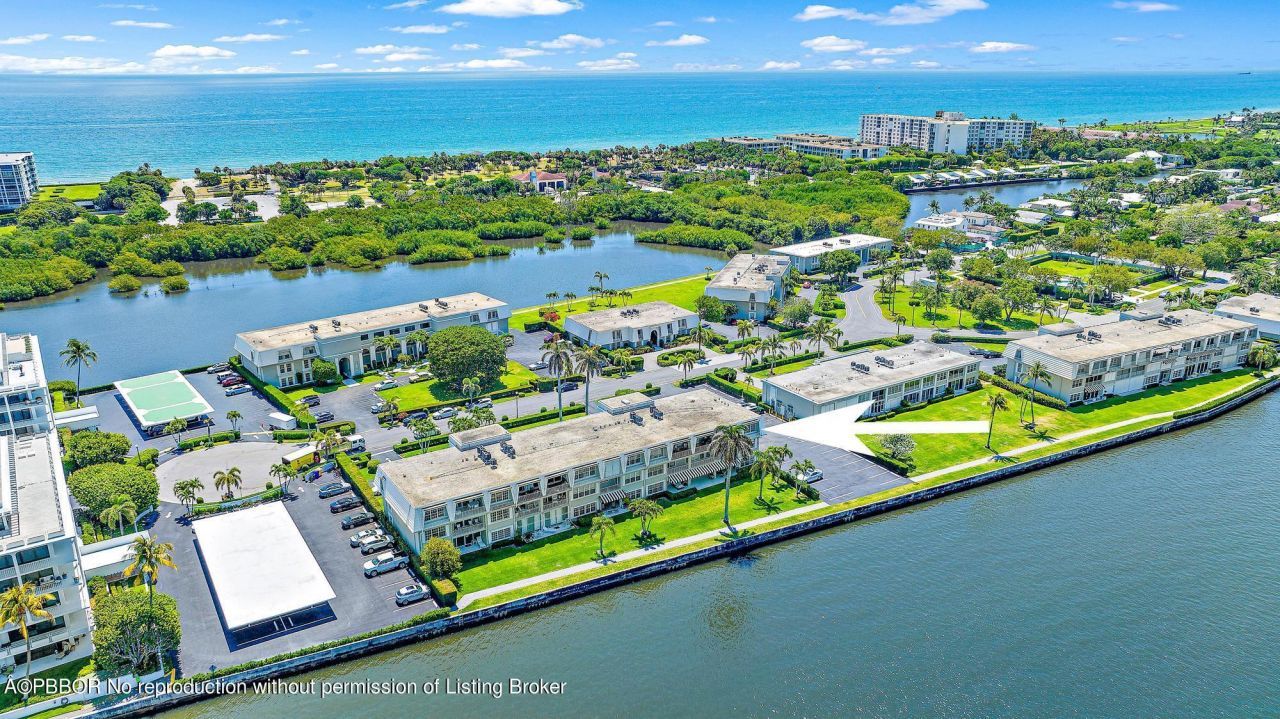 2160 Ibis Isle Road, Unit 9, Palm Beach, FL 33480 Photo