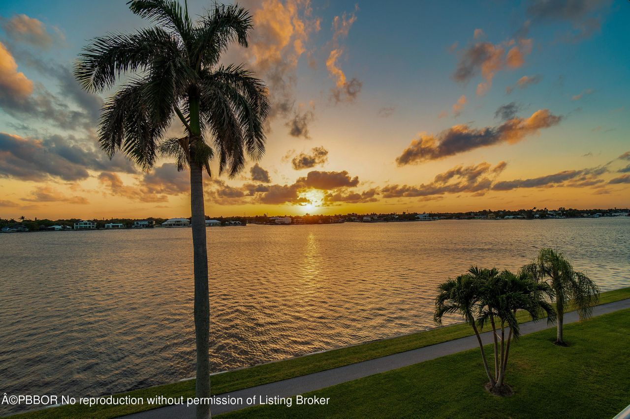 2160 Ibis Isle Road, Unit 9, Palm Beach, FL 33480 Photo