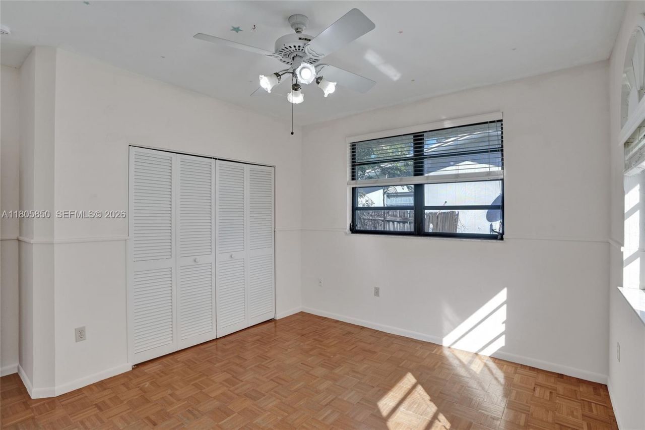 65 NE 152nd St, Miami, FL 33162 Photo