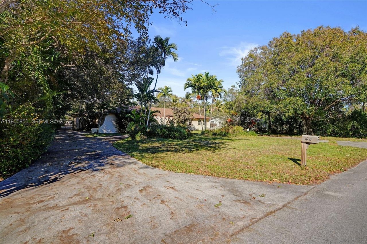 65 NE 152nd St, Miami, FL 33162 Photo