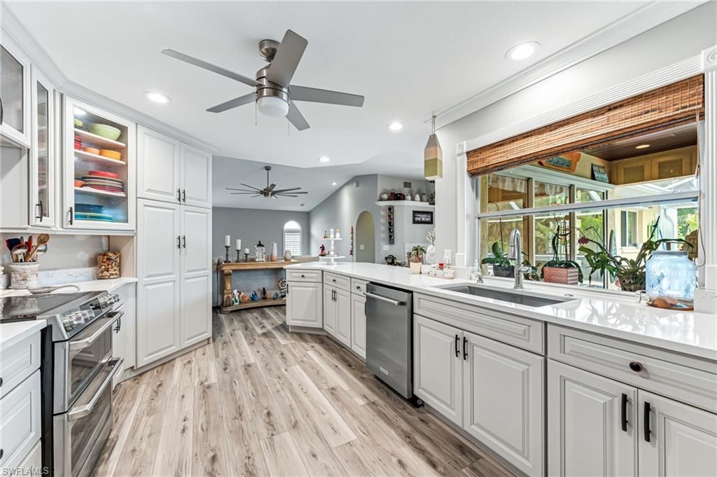 2812 SW 29th Ave, Cape Coral, FL 33914 Photo