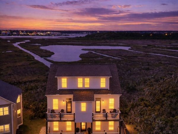 310 Bay Circle, North Topsail Beach, NC 28460