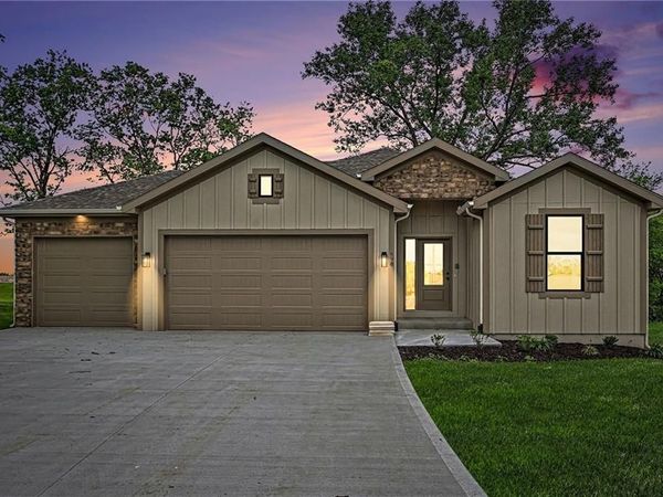698 Salem Road, Lawson, MO 64062