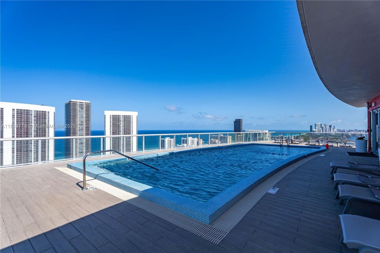 2602 E Hallandale Beach Blvd, Unit R2004, Hallandale Beach, FL 33009 Photo