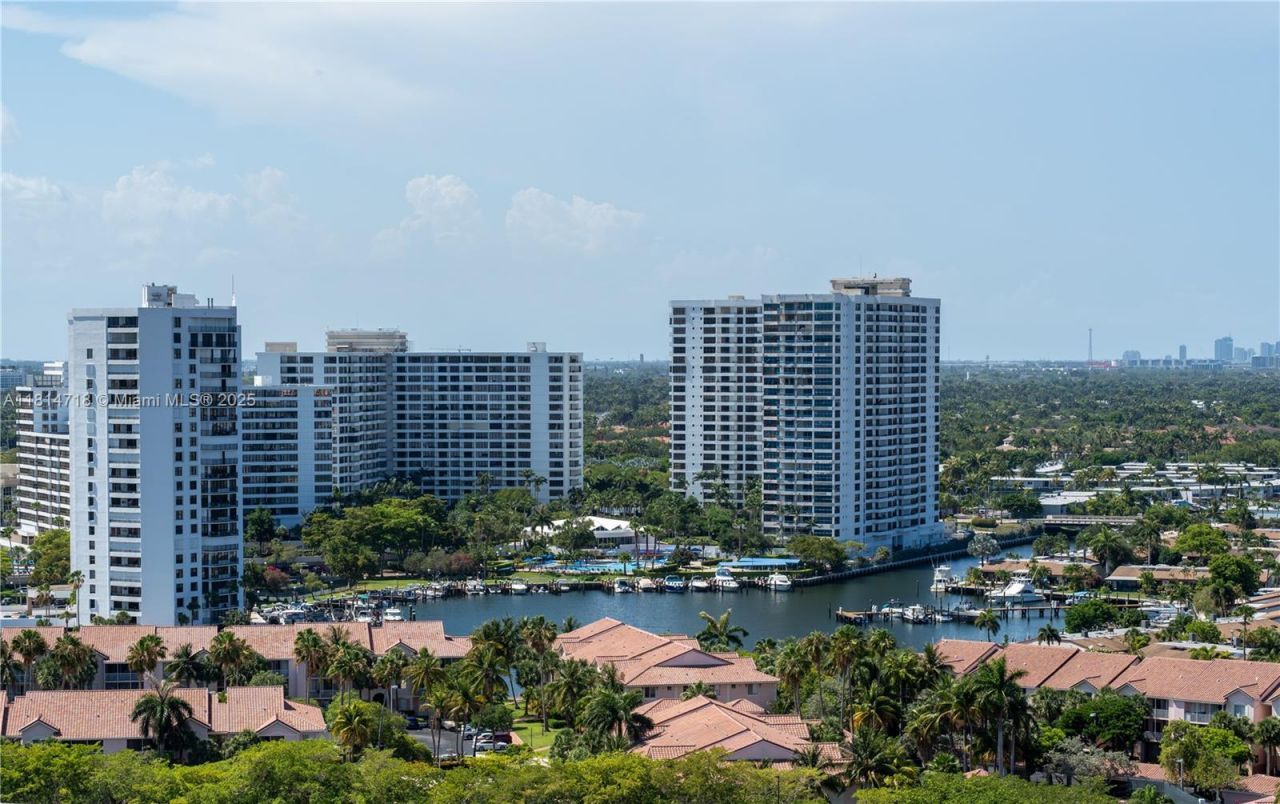 2602 E Hallandale Beach Blvd, Unit R2004, Hallandale Beach, FL 33009 Photo