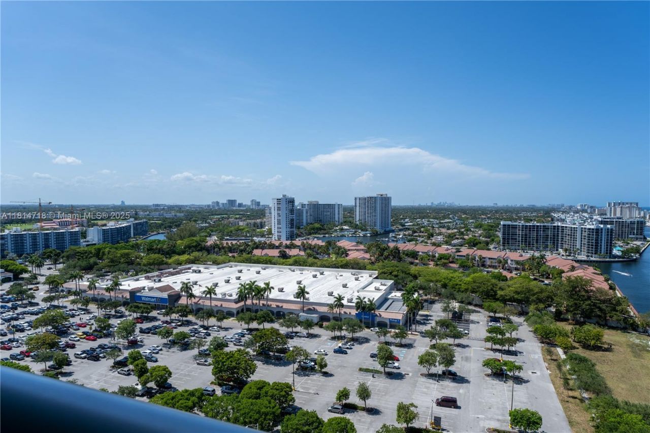 2602 E Hallandale Beach Blvd, Unit R2004, Hallandale Beach, FL 33009 Photo