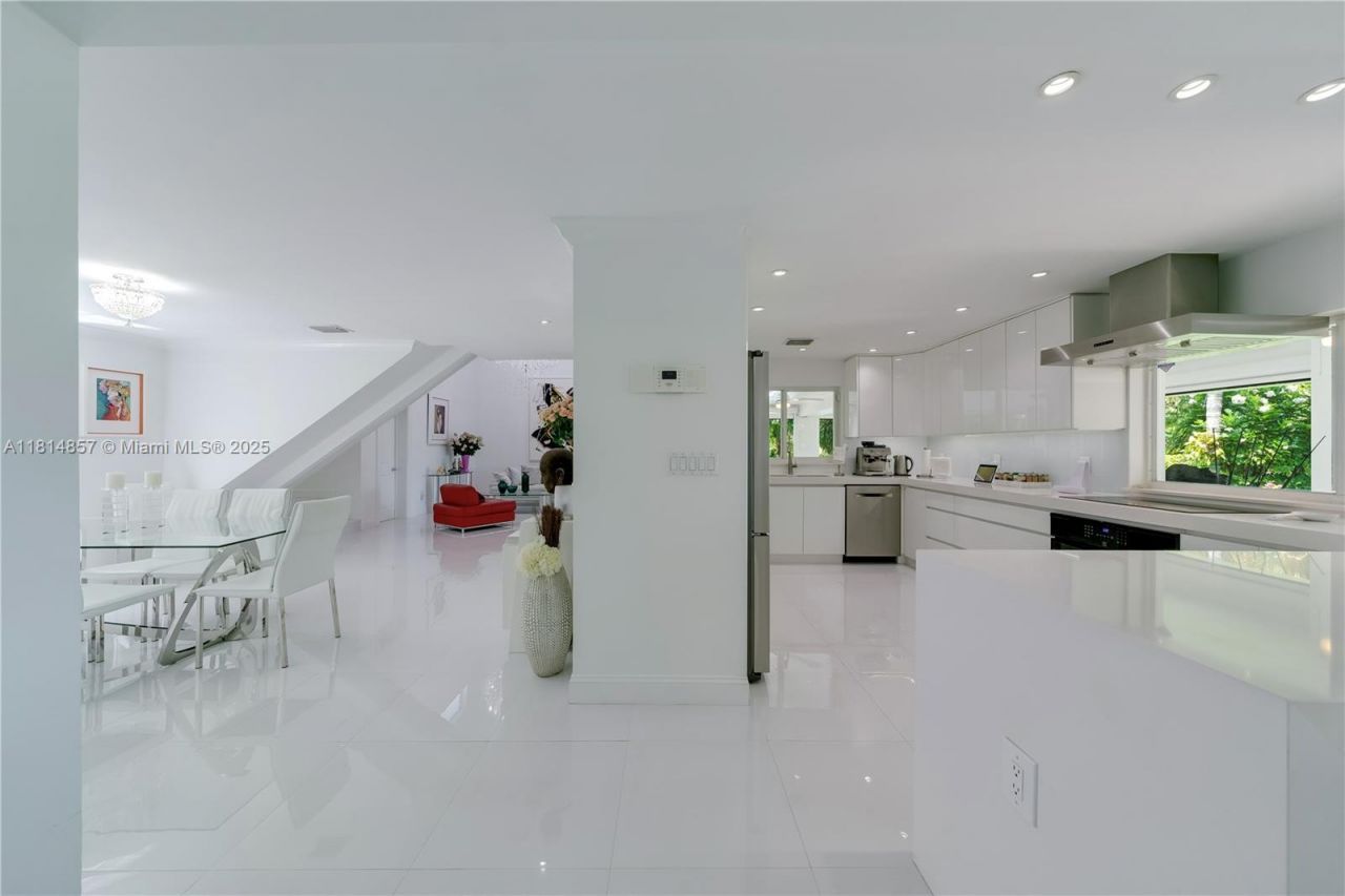 6681 SW 155th Ave, Miami, FL 33193 Photo