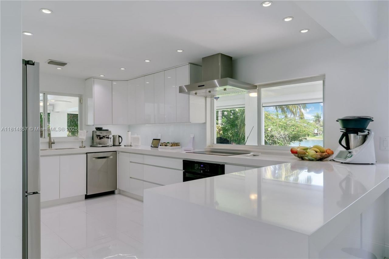 6681 SW 155th Ave, Miami, FL 33193 Photo