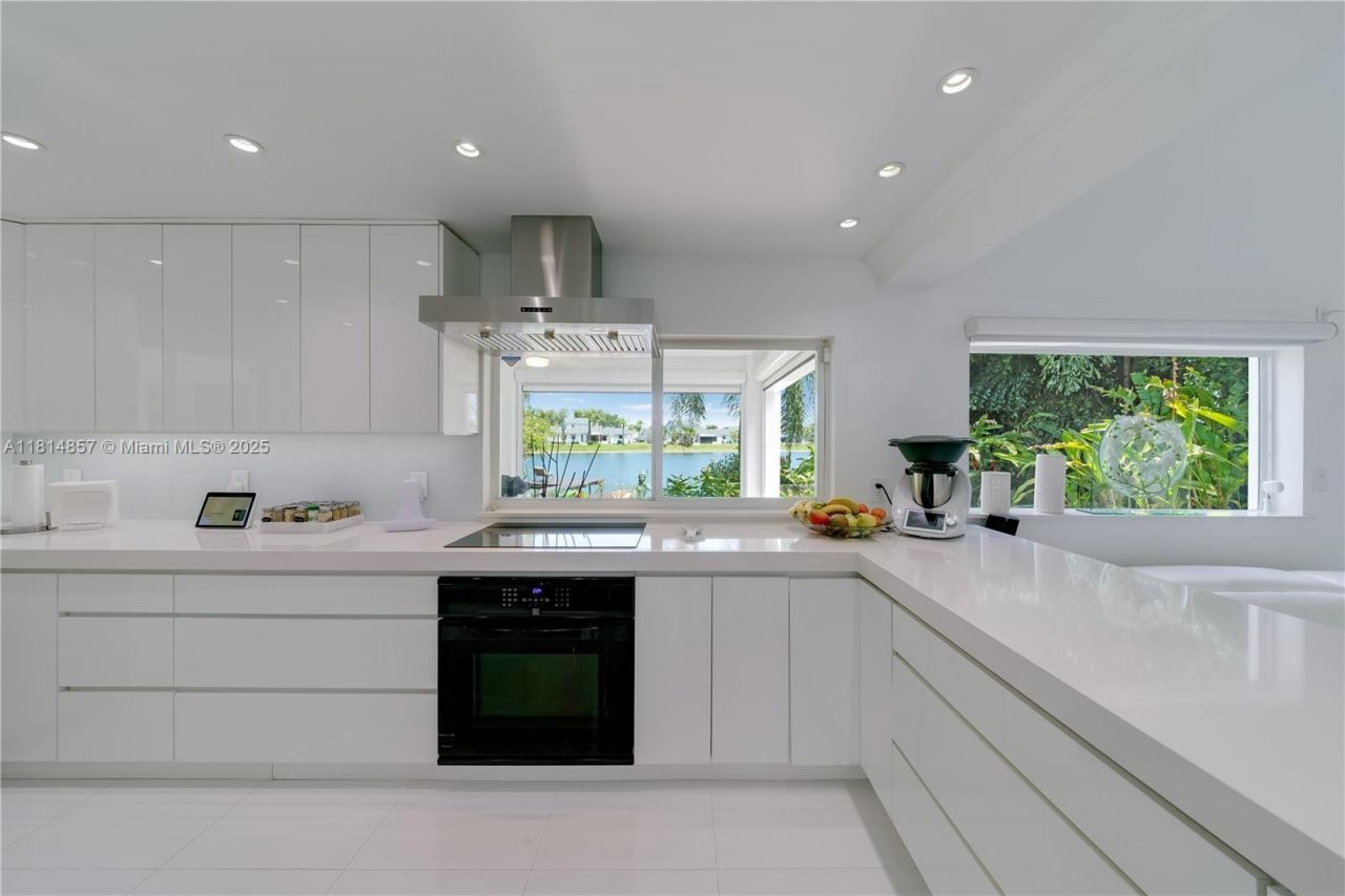 6681 SW 155th Ave, Miami, FL 33193 Photo