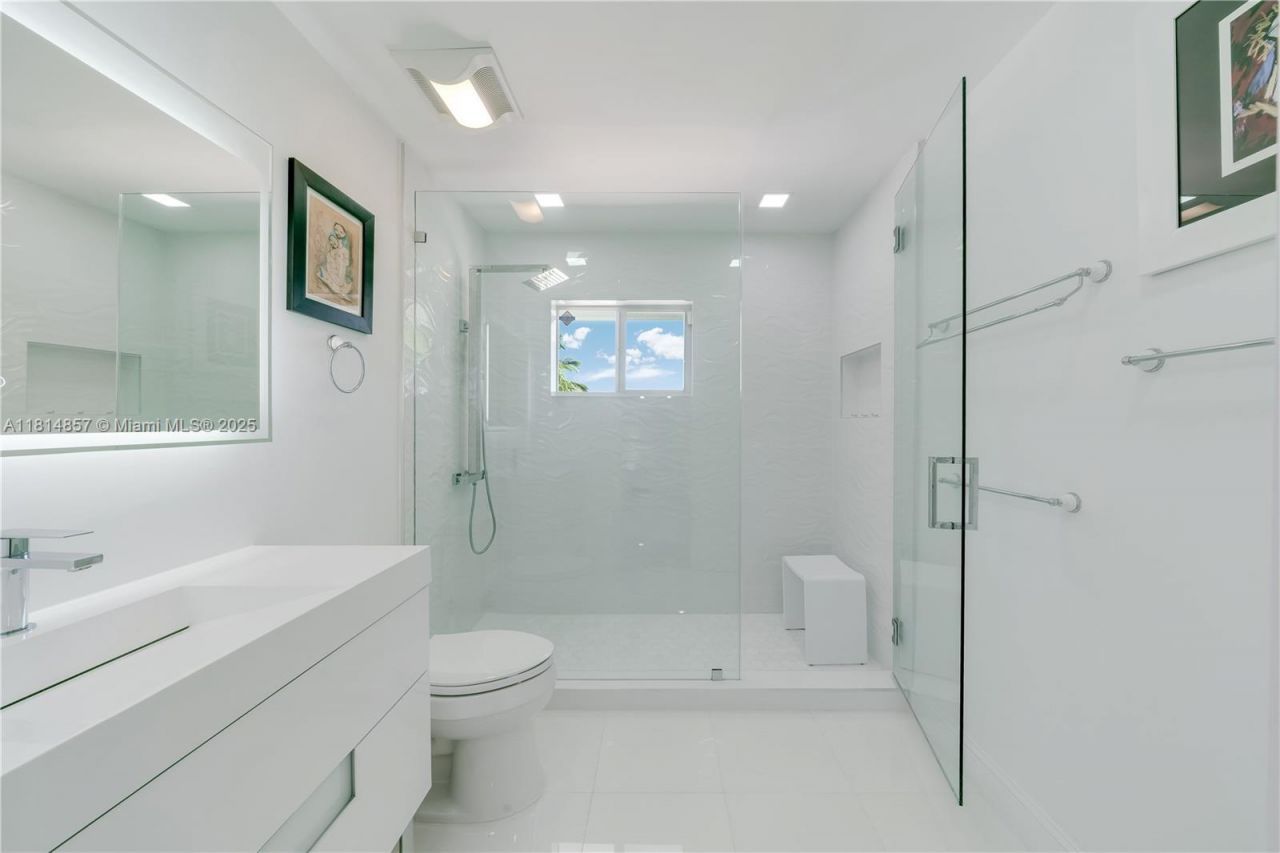 6681 SW 155th Ave, Miami, FL 33193 Photo