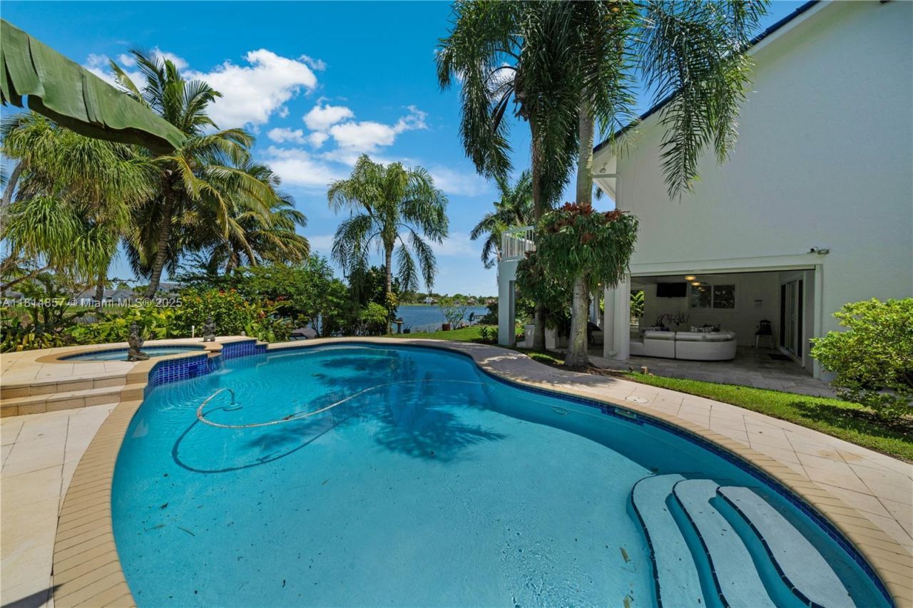 6681 SW 155th Ave, Miami, FL 33193 Photo