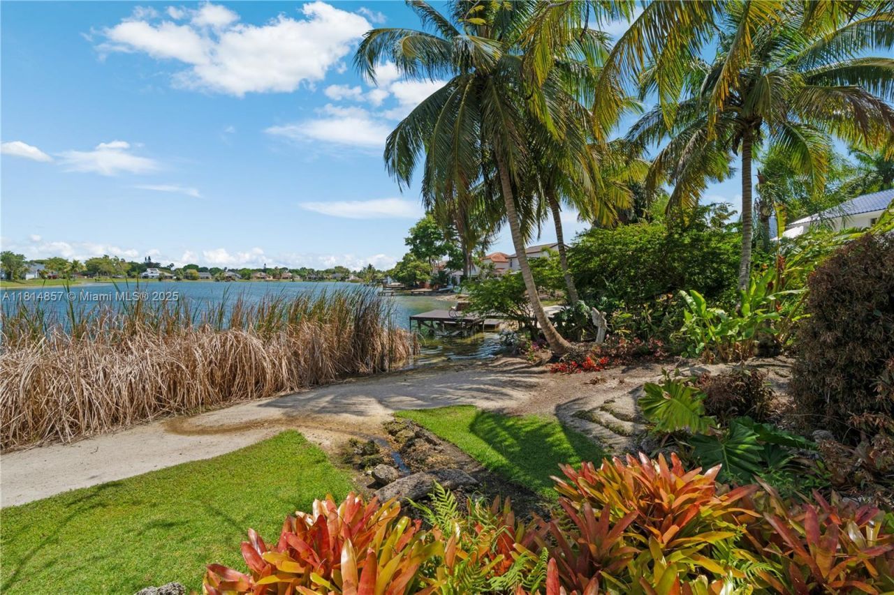 6681 SW 155th Ave, Miami, FL 33193 Photo