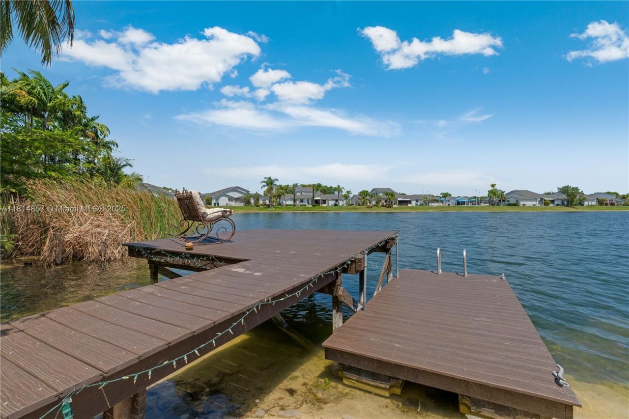 6681 SW 155th Ave, Miami, FL 33193 Photo