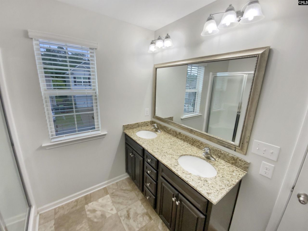 744 Dawsons Park Way Photo 29