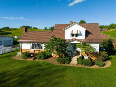 5698 Morgantown Pike, Belington, WV 26250