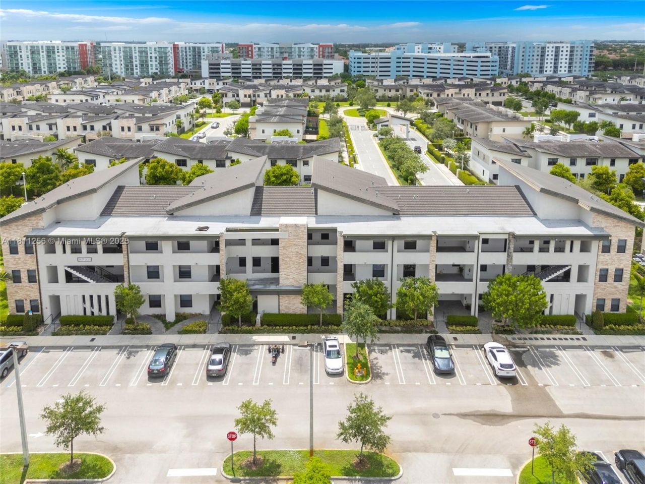 8005 NW 104th Ave, Unit 24, Doral, FL 33178 Photo