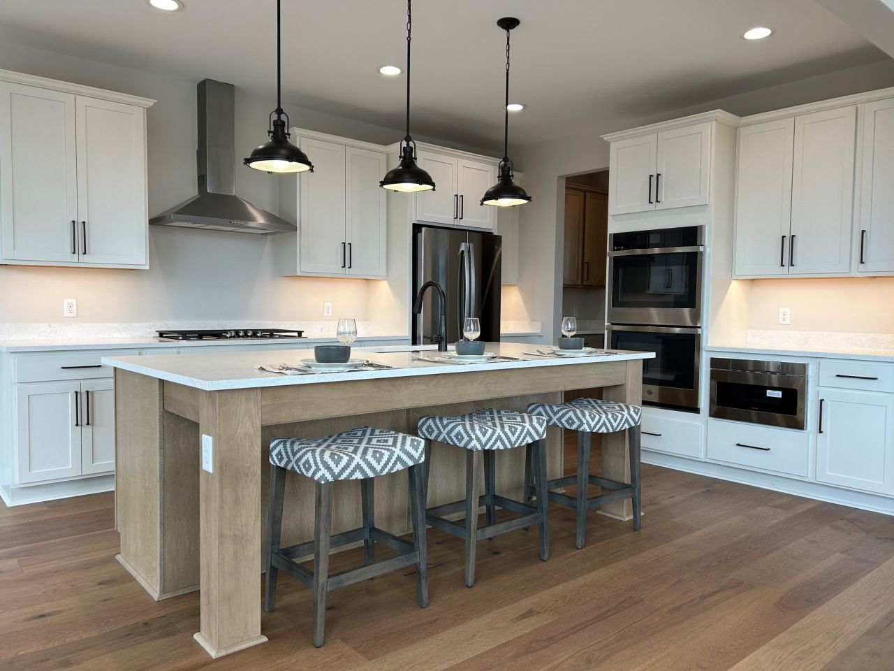 4846 W Burton Lane, Unit 22, Saline, MI 48176 Main Photo